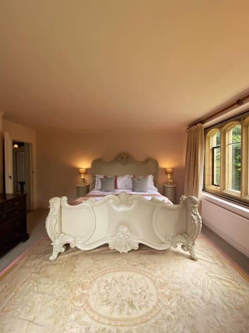 비민스터 The Dower House At Parnham Park 빌라 외부 사진